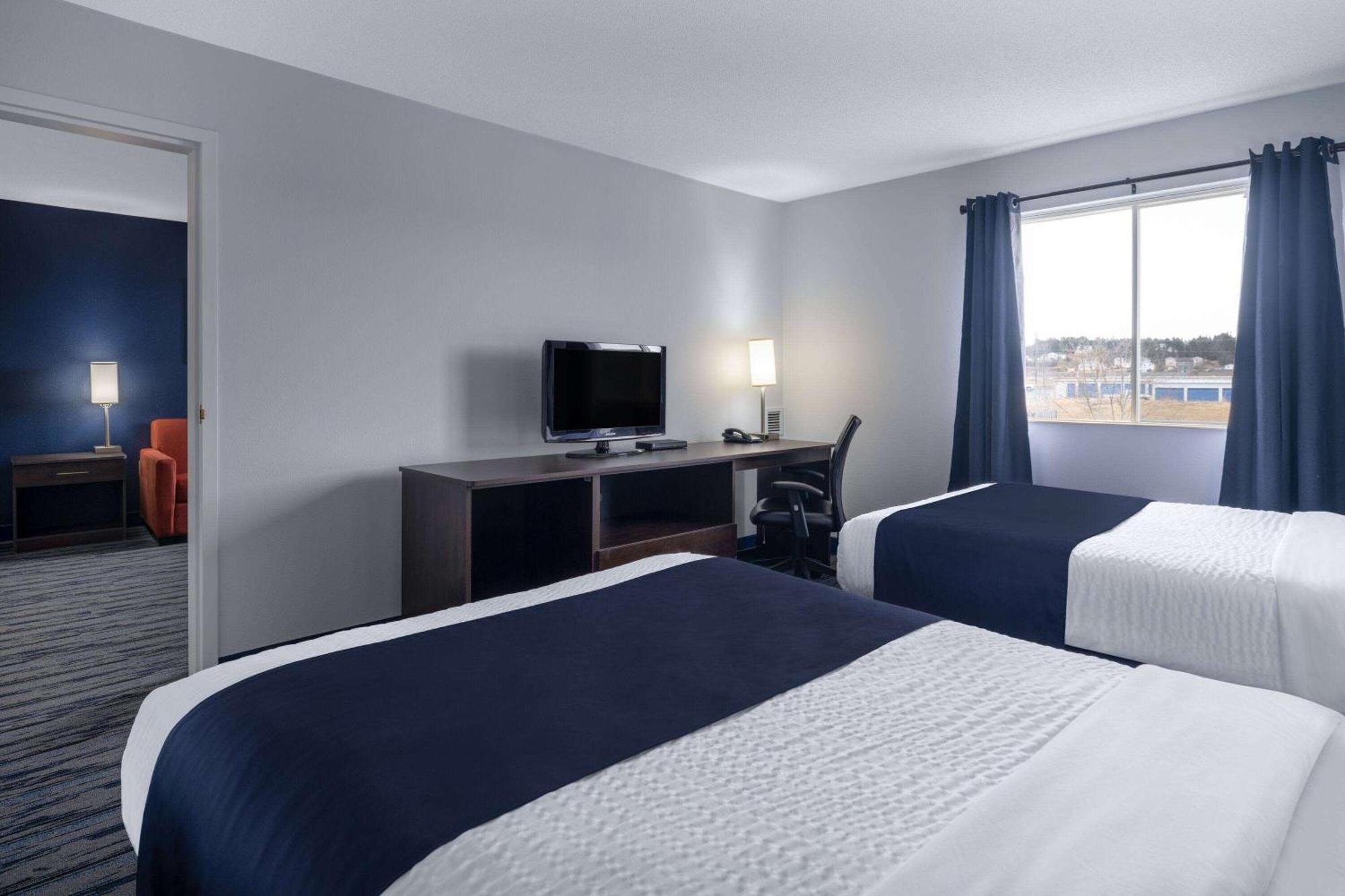 Travelodge Suites By Wyndham Сейнт Джон Екстериор снимка
