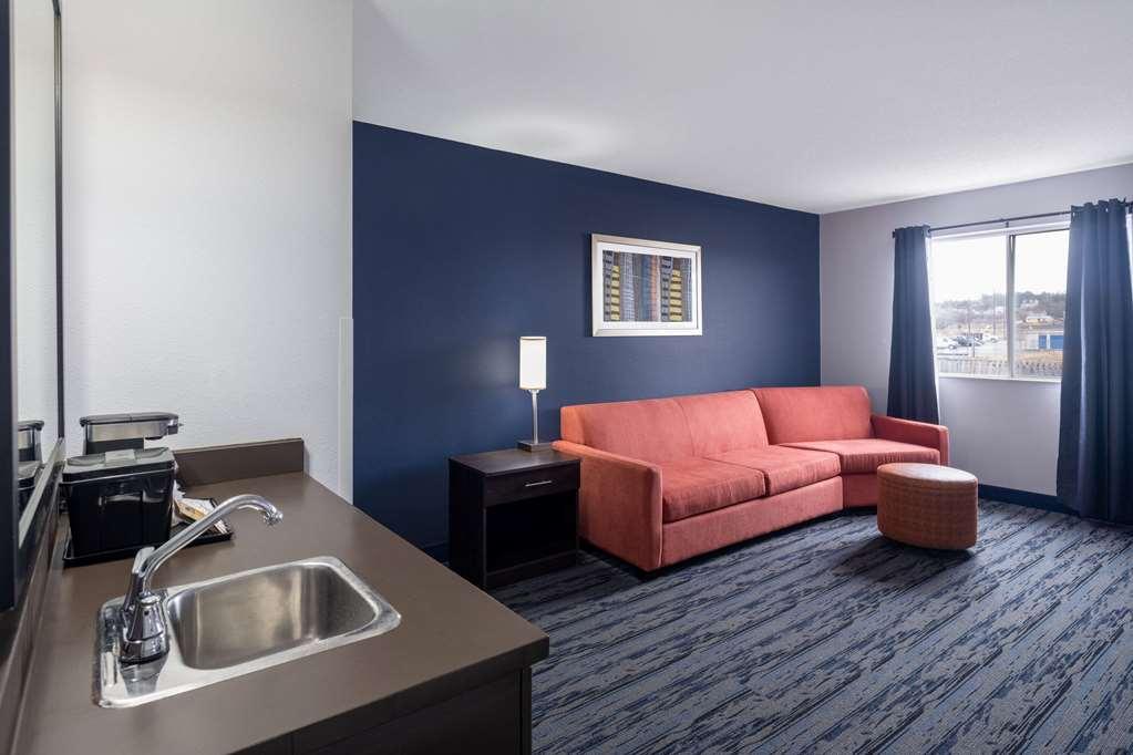 Travelodge Suites By Wyndham Сейнт Джон Стая снимка
